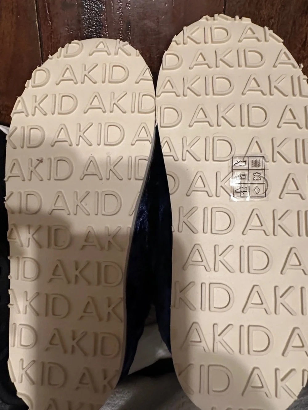 AKID- kids dark blue crushed velvet Blue Lace-Up Booties